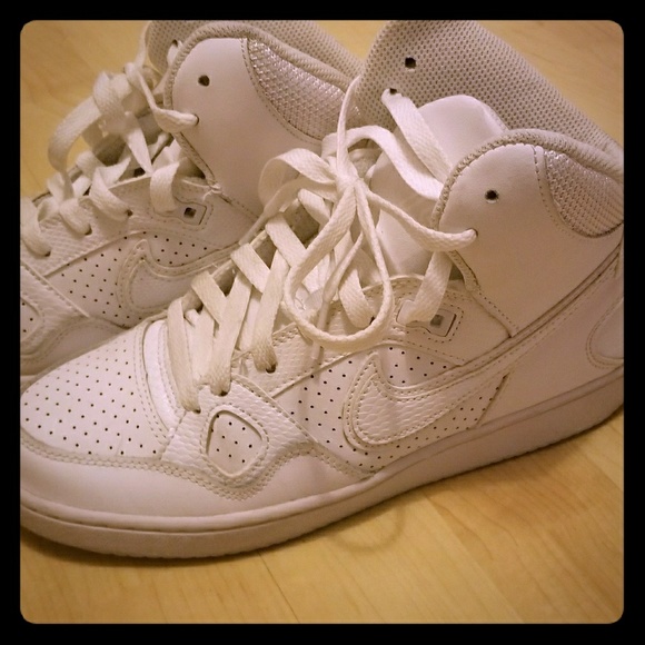 Nike Shoes - Son of Force